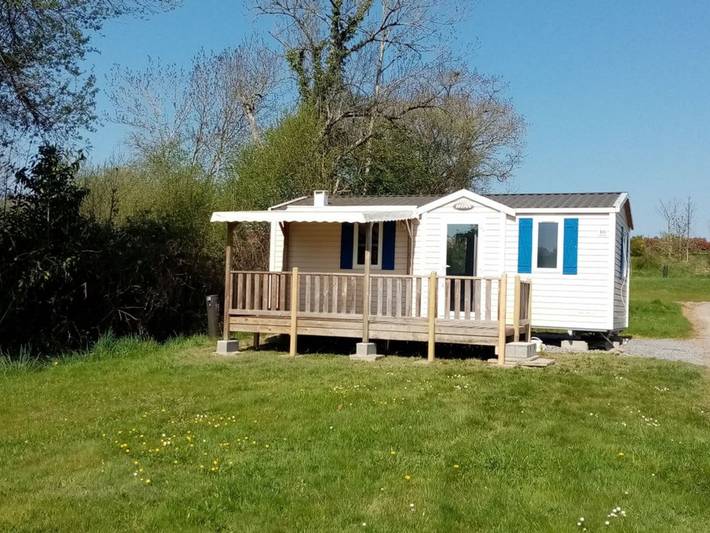 Mobil home pour 2 personnes, avec piscine