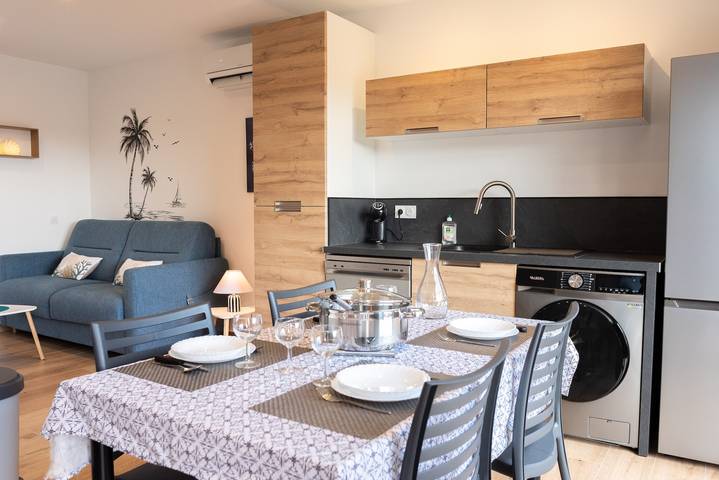 Apartamento entero, Gîte de encanto 'Côté Mer' con vistas a la montaña, Wi-Fi y aire acondicionado in Sorède, Costa mediterránea (Francia)