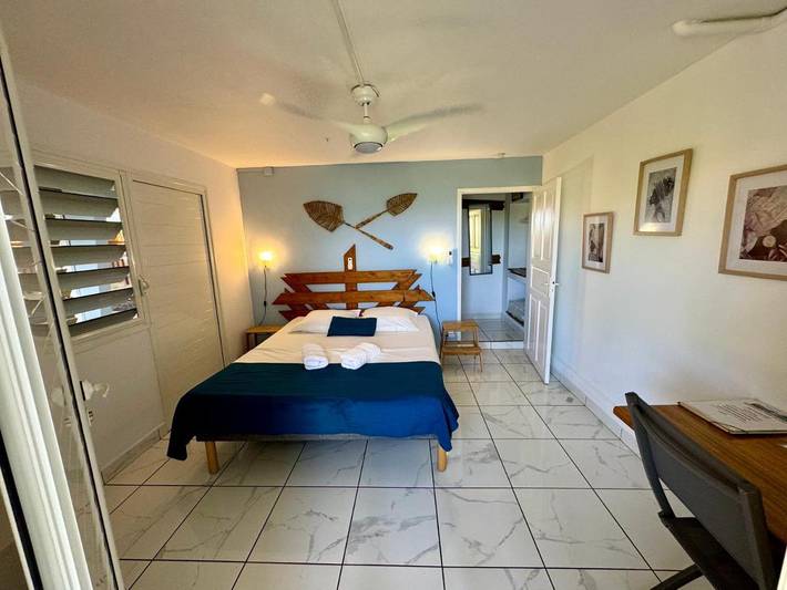 Gîte pour 2 personnes, avec vue ainsi que jardin et piscine, animaux acceptés à Terre-de-Haut - 4