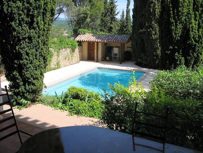 Chambre d’hôte pour 2 personnes, avec Terrasse et Jardin ainsi que Piscine et Vue