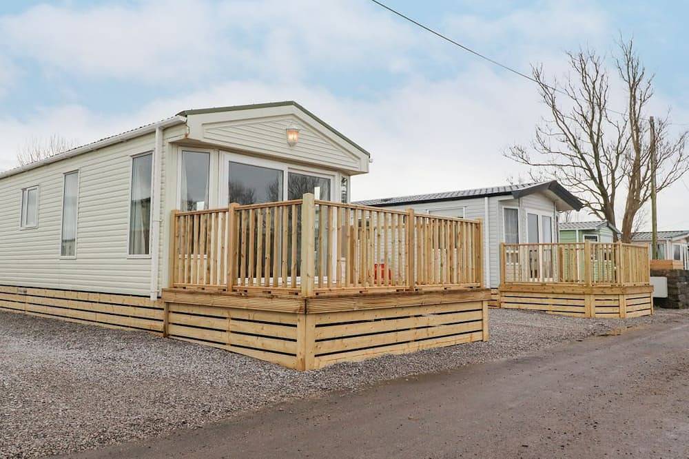 Static Caravan for 4 People in Lancashire, North West England