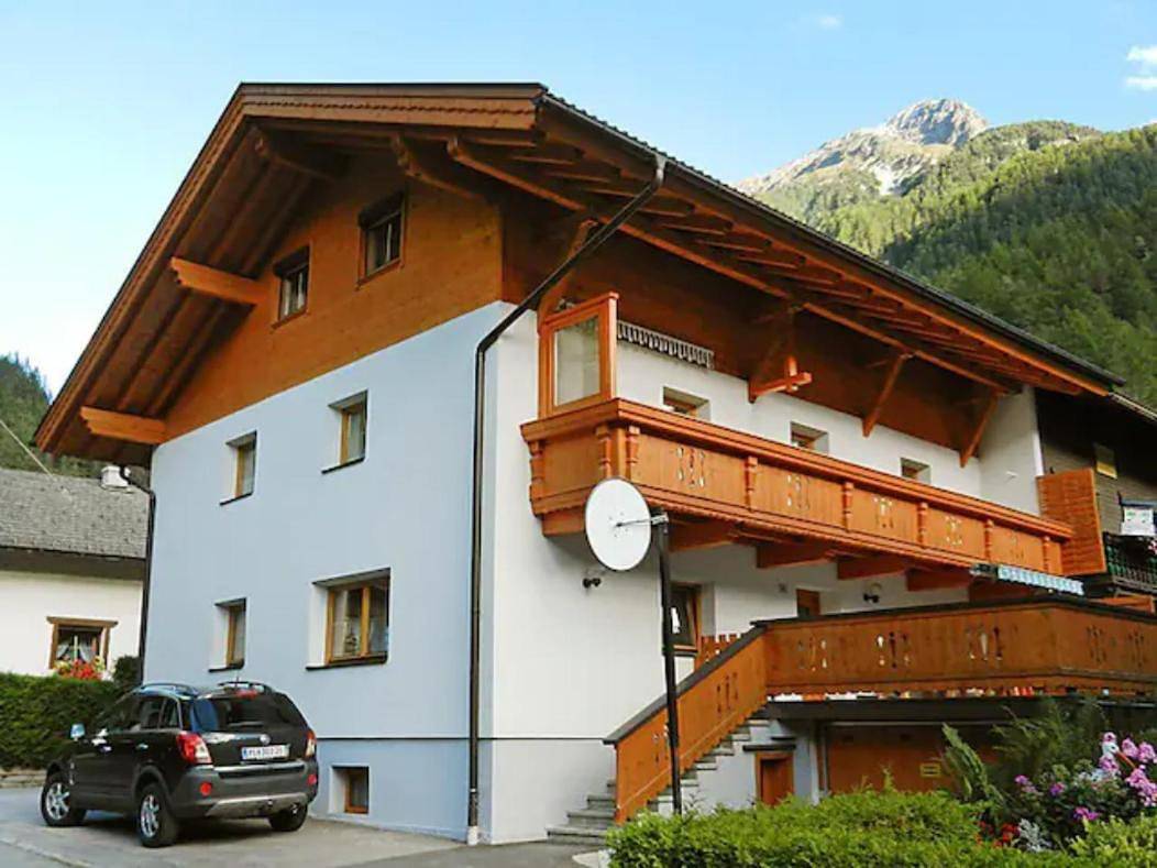 Five-Bedroom House in Stubaier Alpen, Längenfeld
