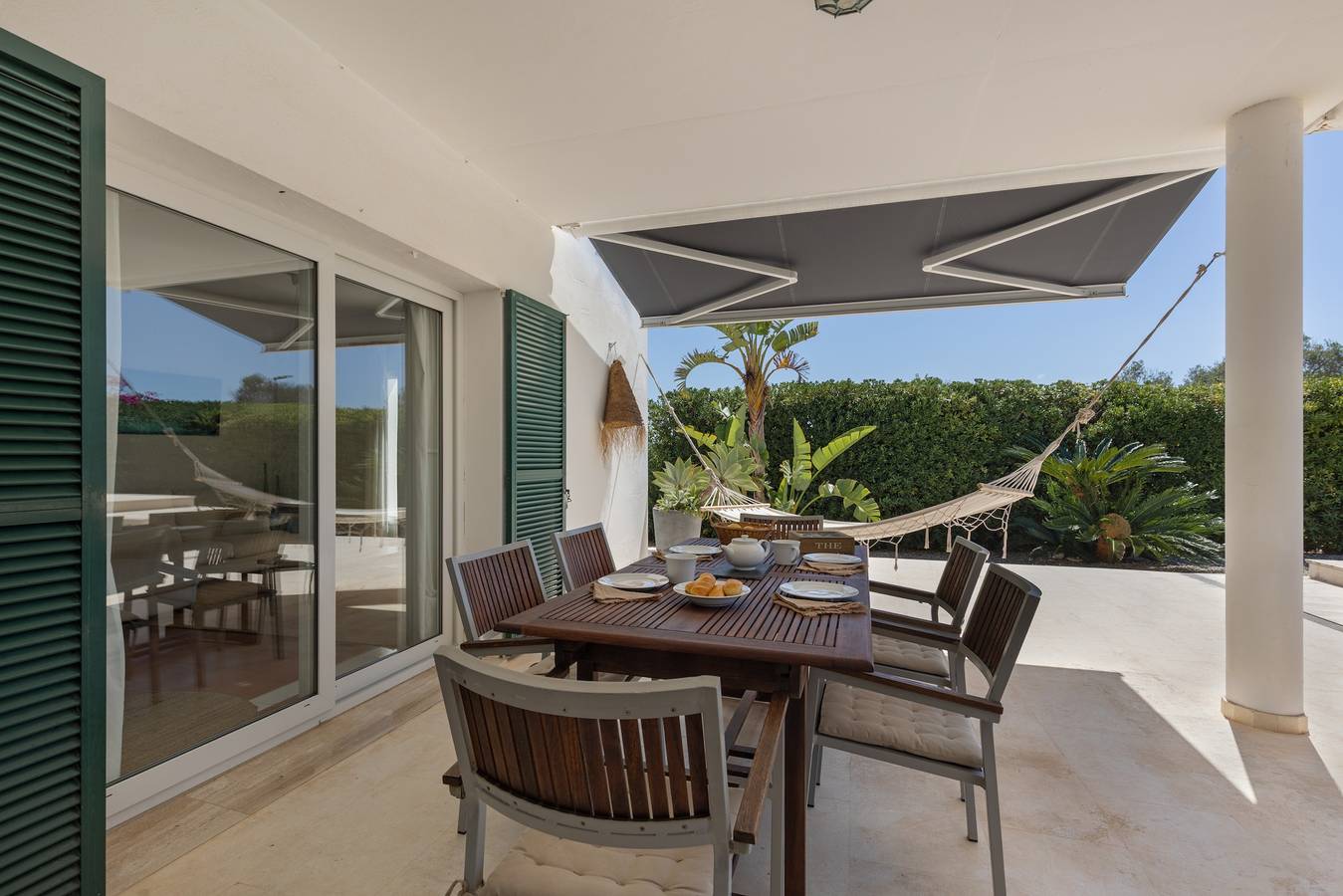 Villa 'Agua Turquesa' with Private Pool, Wi-Fi and Air Conditioning in Punta Prima, Sant Lluís