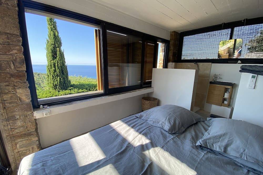Charmantes Haus Gaou Benat. Terrasse mit außergewöhnlicher Aussicht. in Cap Bénat, Bormes-les-Mimosas