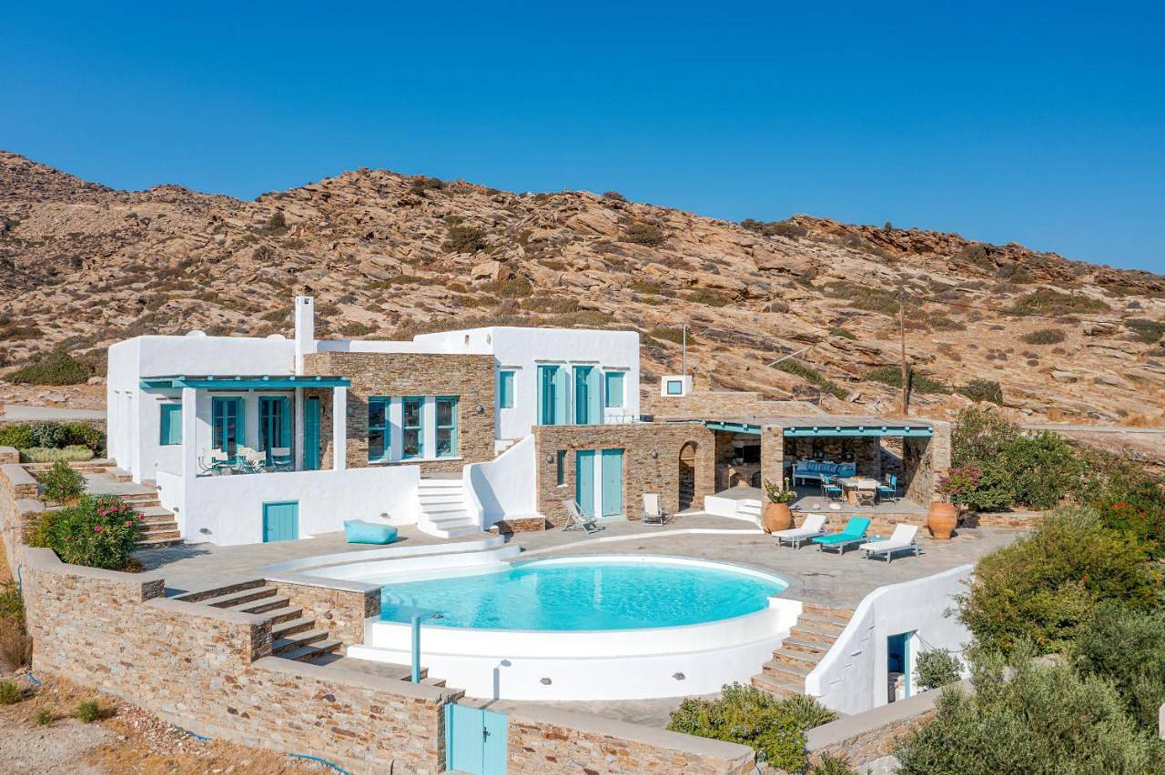 Villa with Private Pool in Ios