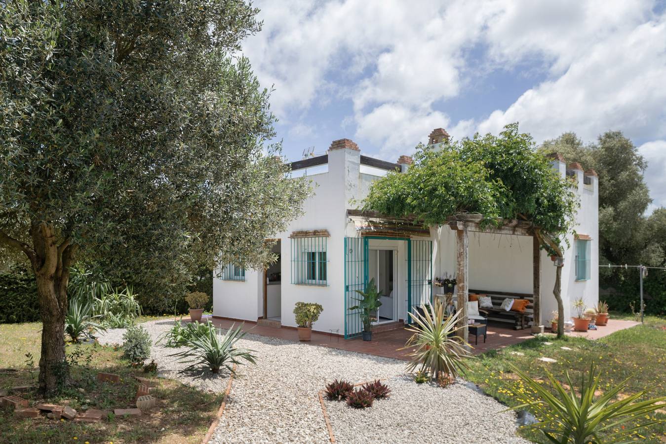 Casa Los Arrayanes: accogliente casa rurale con giardino e piscina condivisa a Cádiz in Vejer de la Frontera, Costa de la Luz