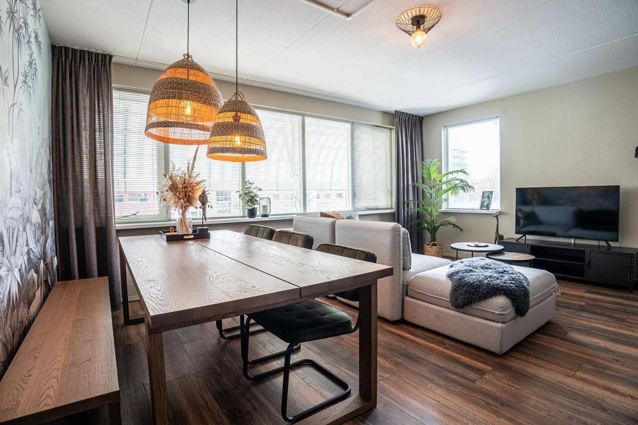 Appartement entier, The Lion King - 6 Person linked apartment with roof terrace in Groningen, Région de Groningen