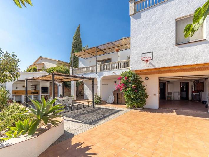 Casa de vacaciones para 11 personas, con jardín y terraza - 1