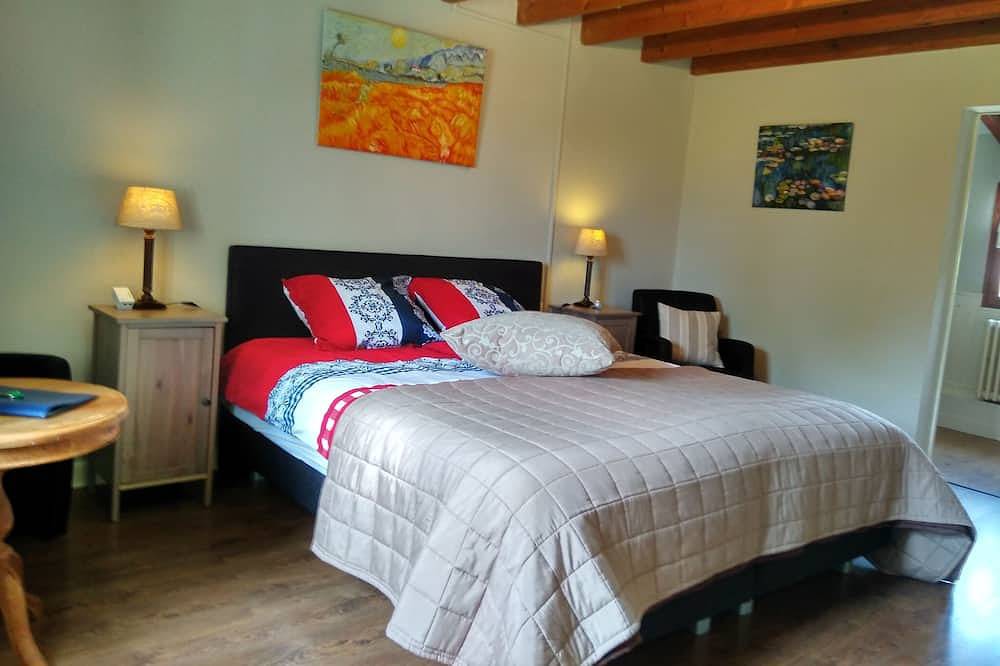 Maison à votre santé, chambre Vue de château, chambre d'hôtes proche de Saint-Emilion, Bordeaux in Savignac-de-Duras, Région de Marmande