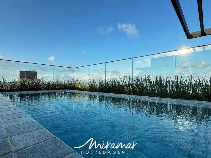 Casas e apartamentos de temporada para 3 pessoas, com piscina e balcão em Cabedelo