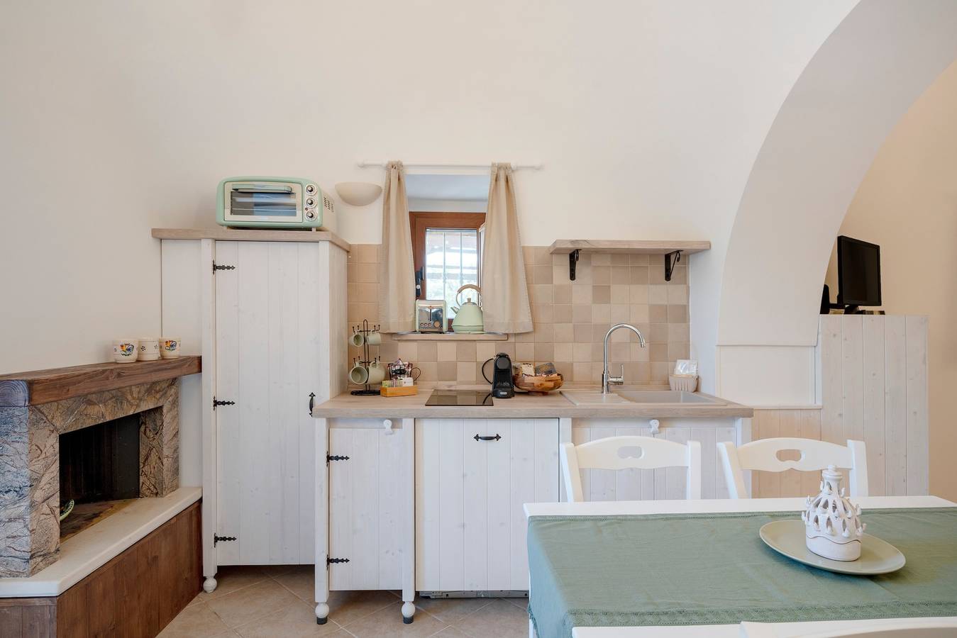Trullo 'Relais' avec terrasse partagée, Wi-Fi et climatisation in Castellana Grotte, Province de Bari