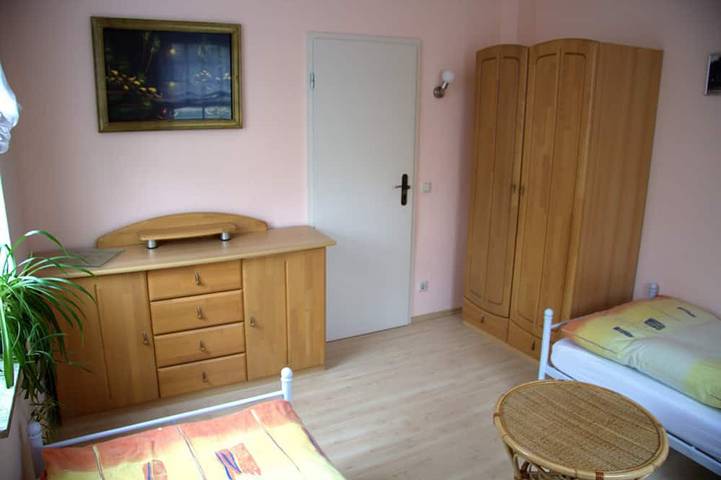 Entire apartment, Spacious, close to the center and family friendly apartment in Dresden! in Cotta, Dresden