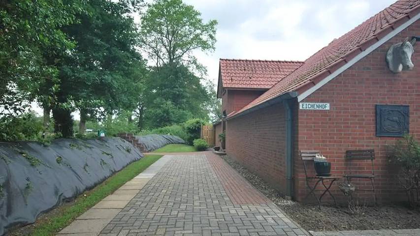 Ferienhaus für 4 Personen, mit Garten in Uplengen - 3