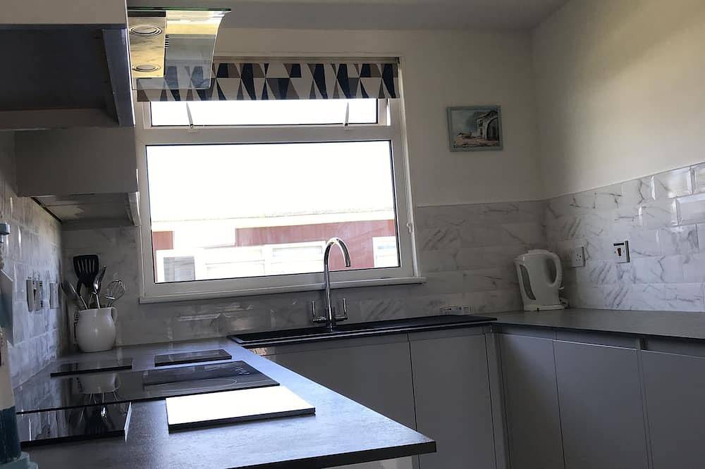 Lee'S Chalet, Norton Park, Dartmouth, 2 bedrooms, sleeps 4 in Dartmouth, Devon