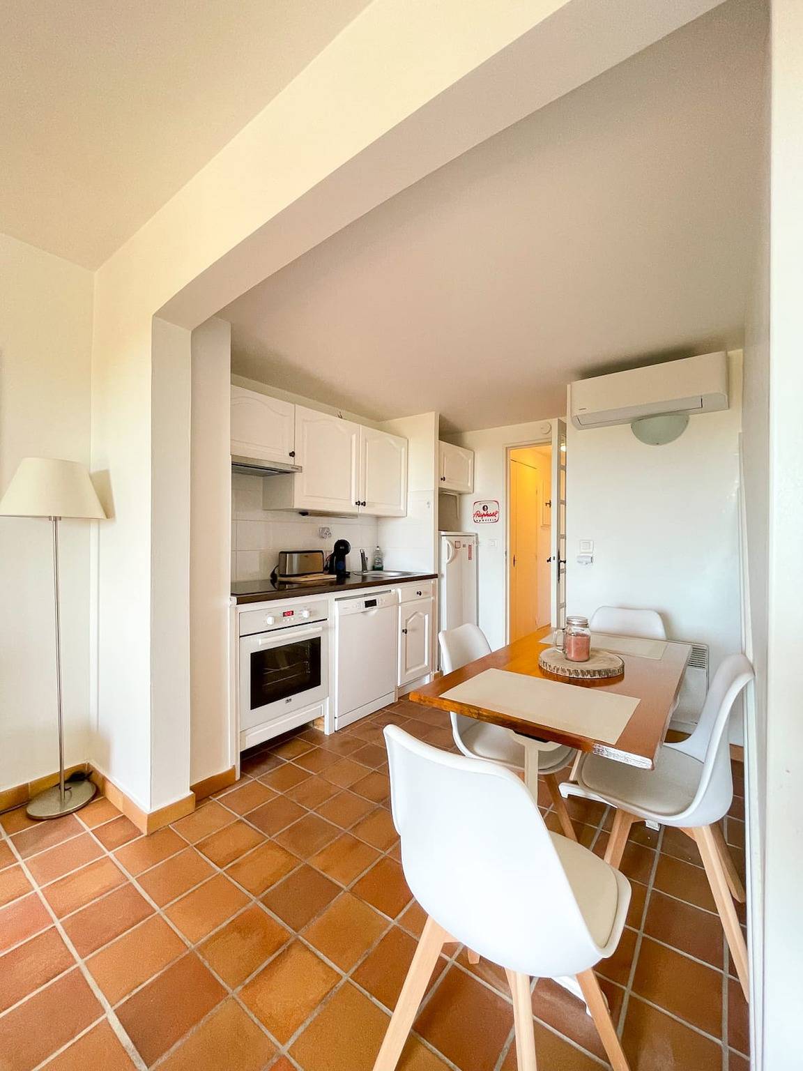 Appartement entier, Superbe Appt Avec Balcon Proche De La Plage in Saint-Raphaël, Massif de l'Esterel