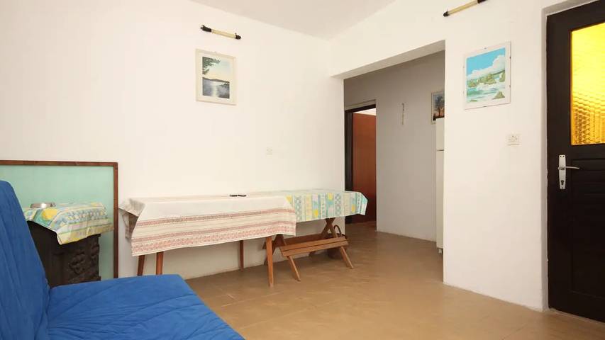 Gîte pour 6 personnes, avec terrasse à Sali - 4