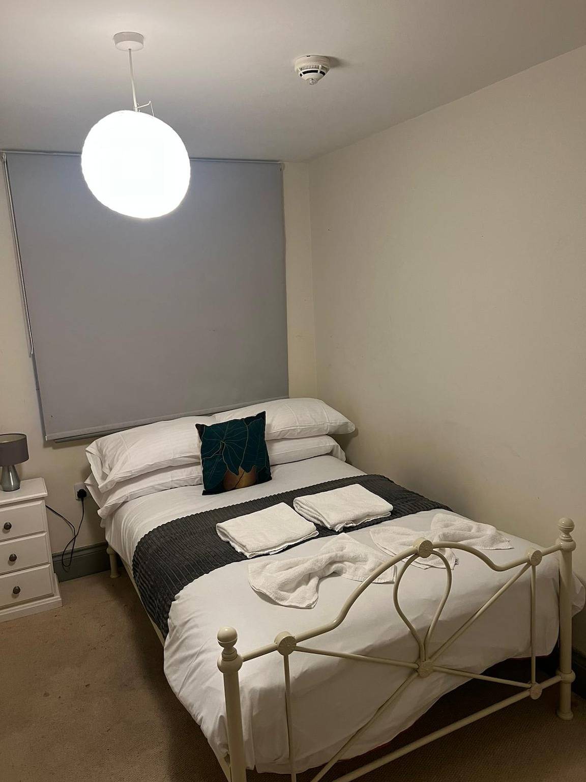 Apartamento entero, 3 Private Rooms in Shared Apartment with Kitchen in Leeds, Yorkshire del Oeste