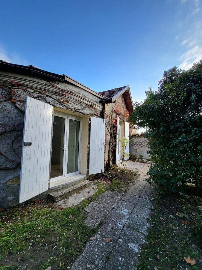 Gîte pour 2 personnes, avec terrasse et jardin à Cognac - 4