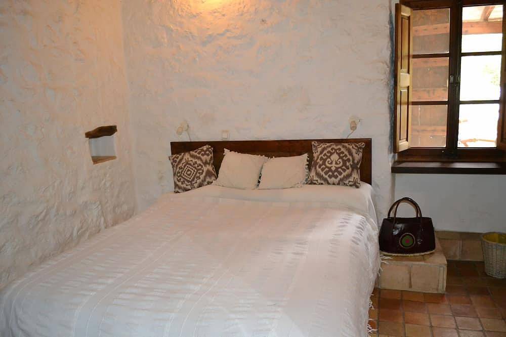 Secluded Finca with Private Pool and Extensive Garden in the Campanet valley in Campanet, Majorca Center