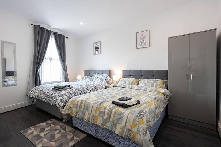 B&b for 4 people in Liverpool