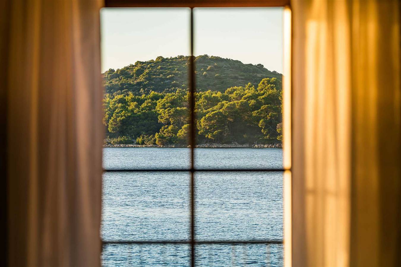 Villa Draga direkt am Meer mit beheiztem Infinity-Pool in Zadar (Kommun), Iz