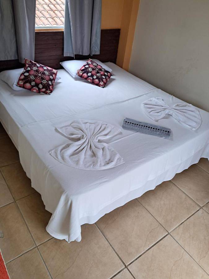 Casas e apartamentos de temporada para 3 pessoas, com jardim e vista em Toninhas Ubatuba