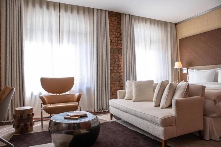 Hotel für 4 Personen, mit Balkon und Terrasse sowie Seeblick und Ausblick in Zürich - 2