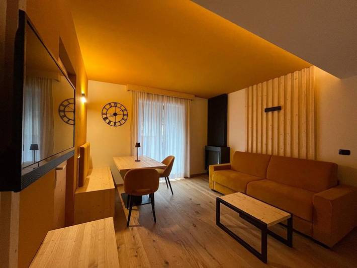 Apartament wakacyjny dla 6 osób, z sauna i ogród oraz jacuzzi w Malè
