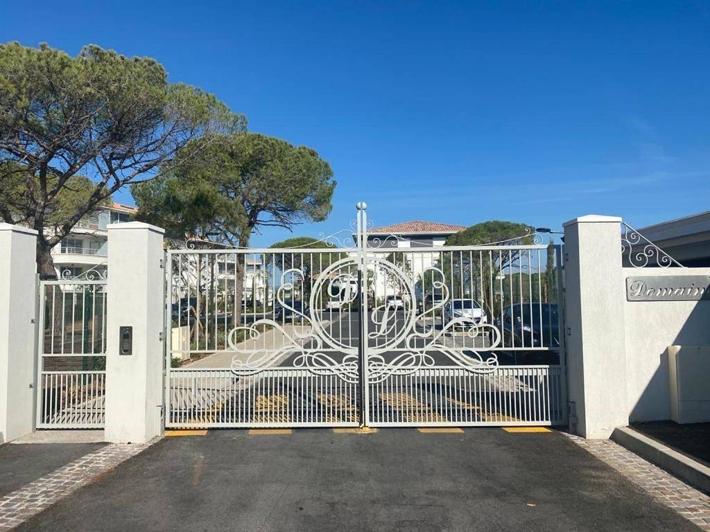 Appartement entier, Appartement neuf moderne avec piscine in Puget-sur-Argens, Côte méditerranéenne (France)