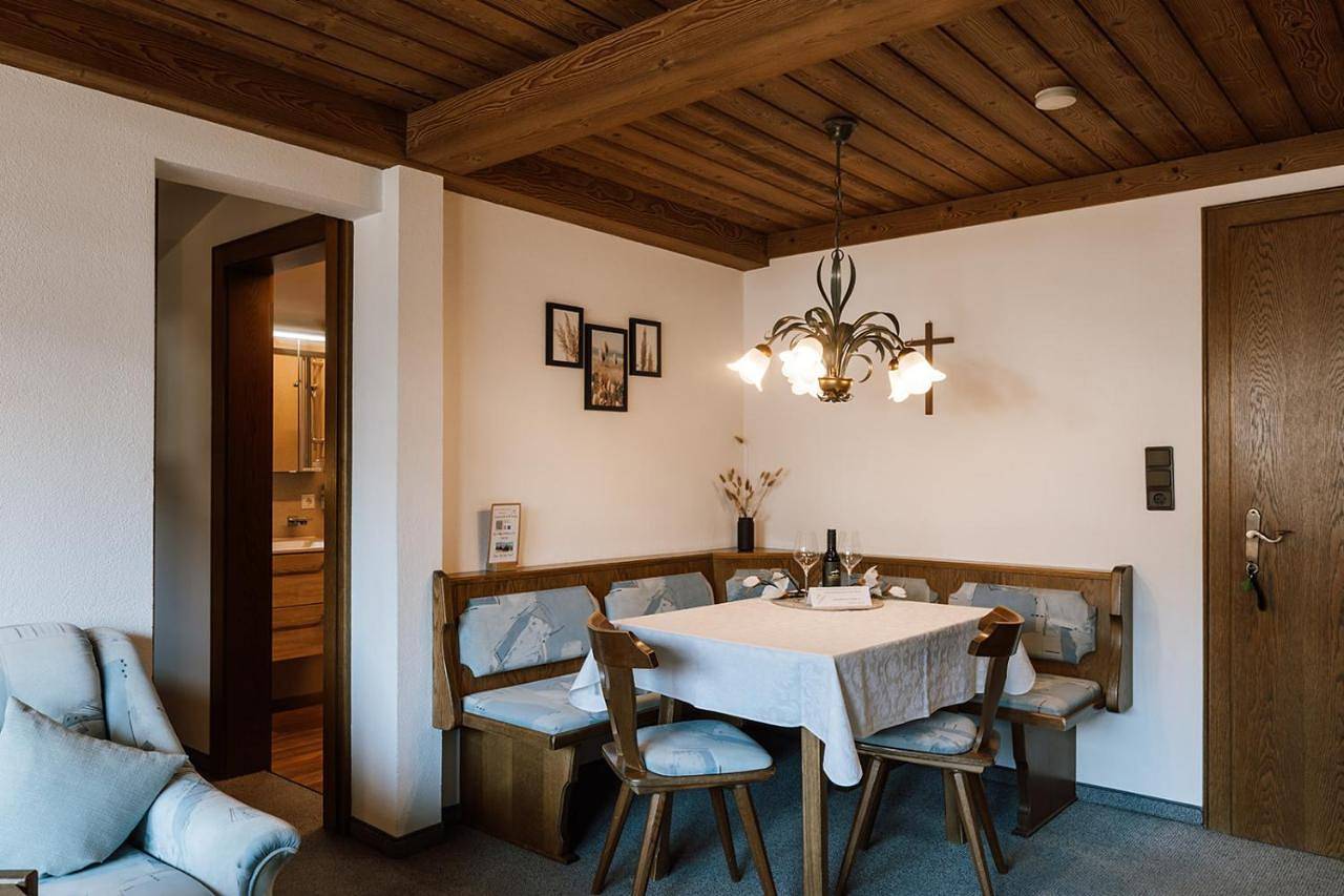 Ganze Wohnung, Auf der Sonnenseite in Schattwald, Allgäuer Alpen (Österreich)