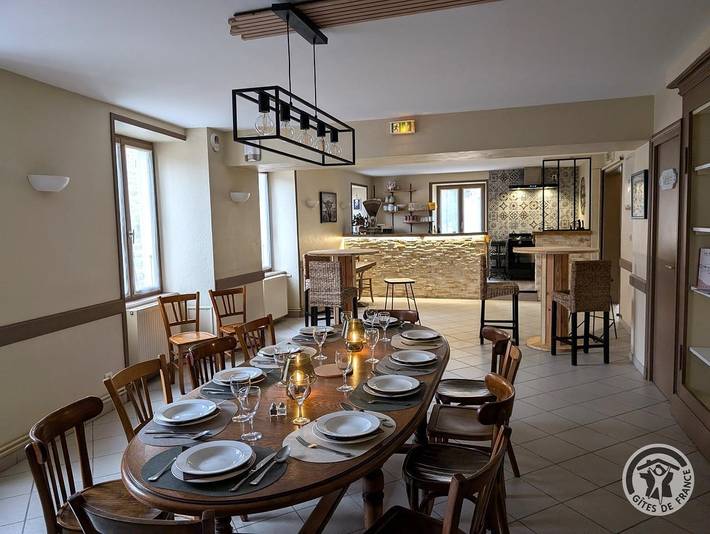 Gîte pour 15 personnes, avec jardin