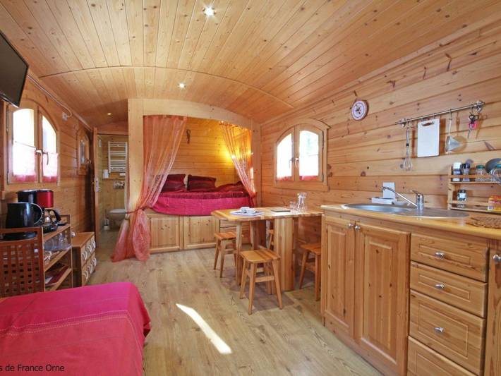 Gîte pour 3 personnes, avec jardin, animaux acceptés dans Orne - 2