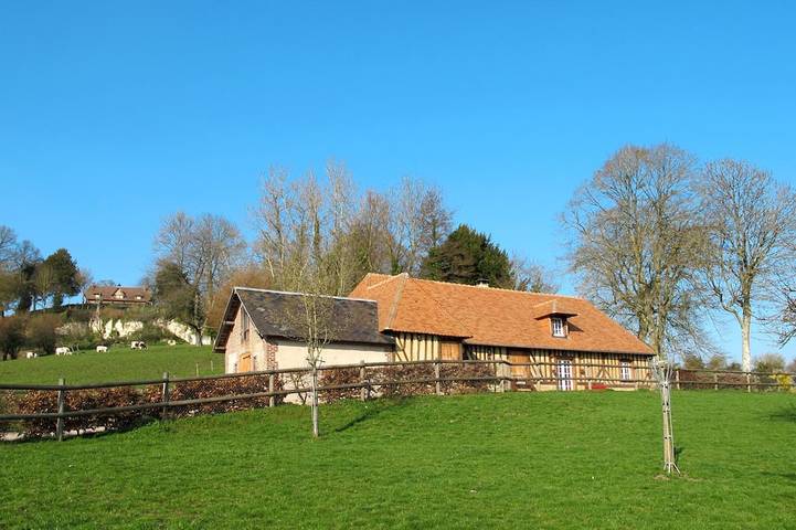 Location de vacances pour 5 personnes, avec Jardin à Courtonne-la-Meurdrac