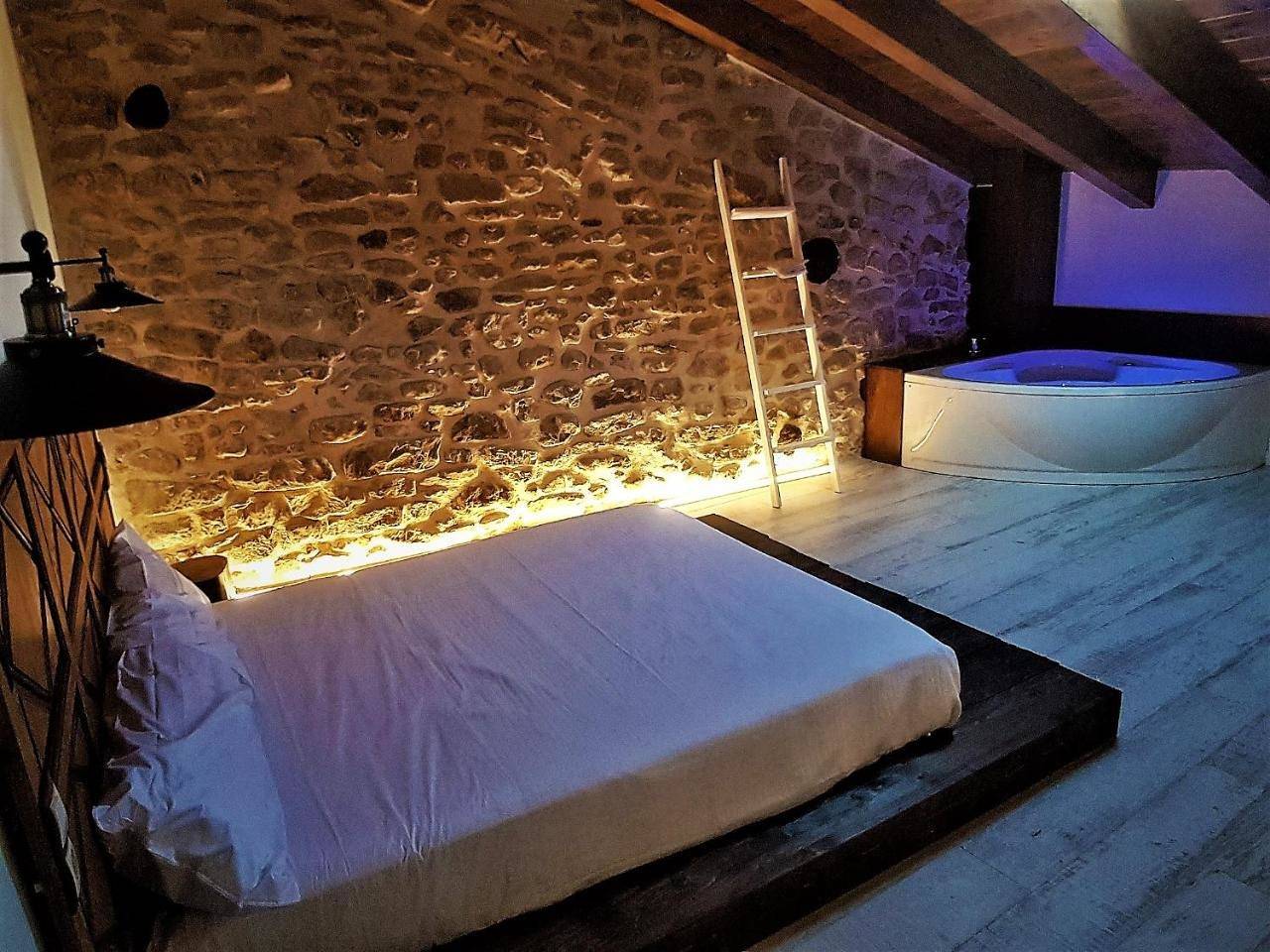 Apartamento entero, Two-Bedroom Apartment in Valderrobres, Provincia de Teruel