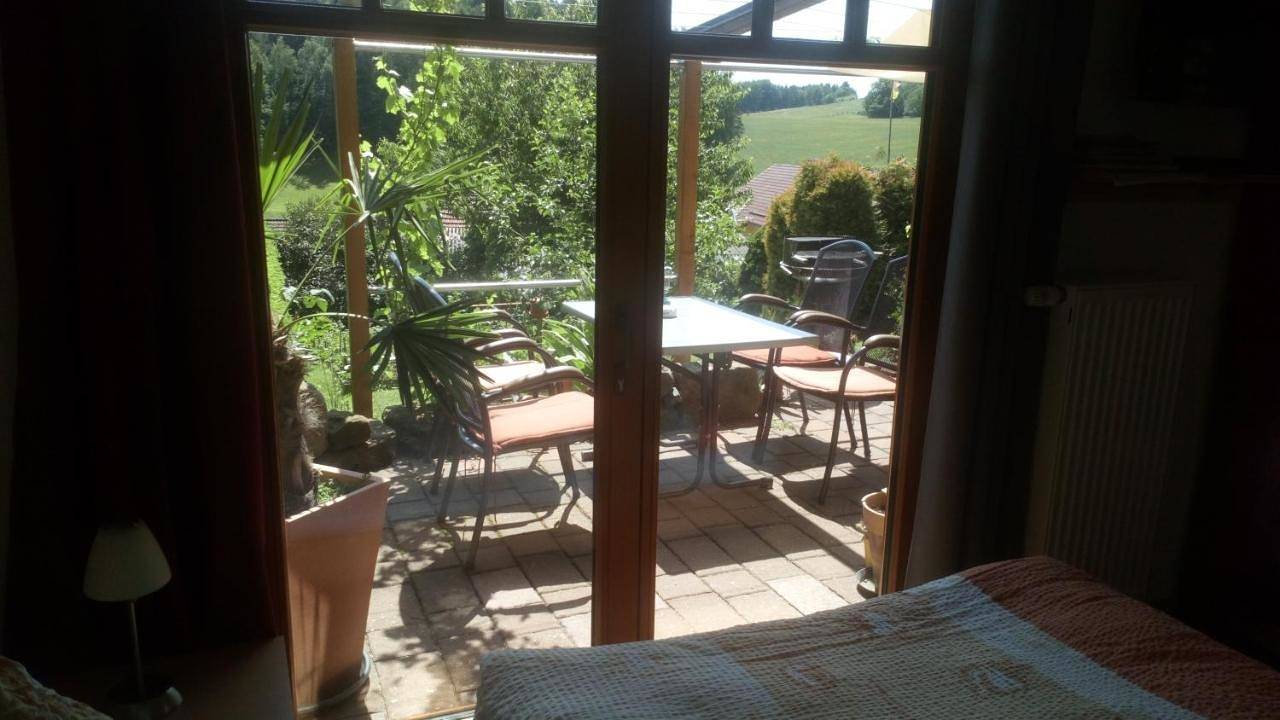 Ganze Wohnung, Apartment mit Gartenblick in Eckersdorf, Frankenalb