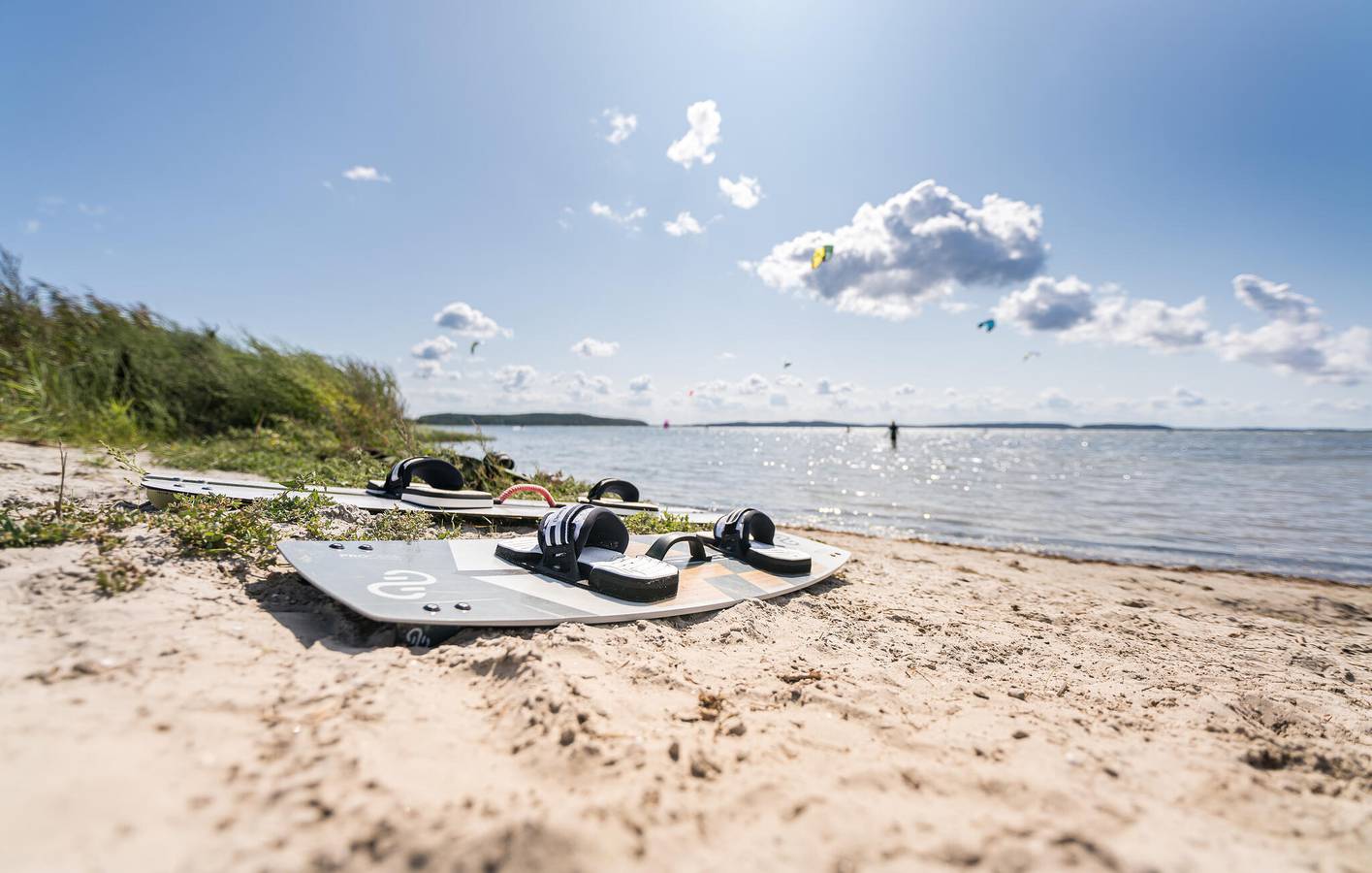 Ganze Ferienwohnung, Gemütliches Strand-Apartment mit Gartenblick & WiFi in Rügen
