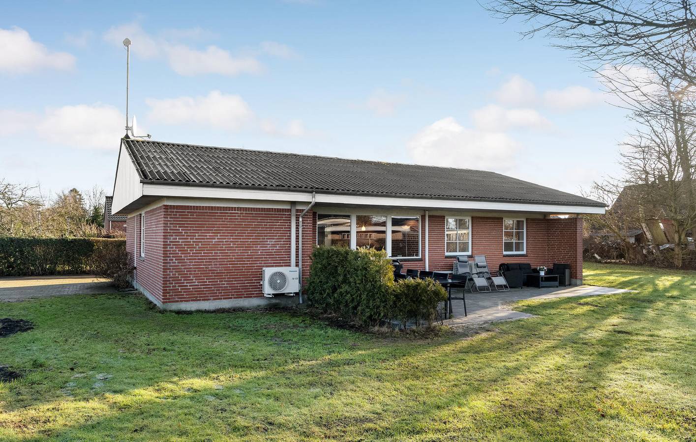 Ferienhaus für 10 Personen mit Garten in Randers