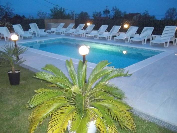 Ferienwohnung für 4 Personen, mit Garten und Pool