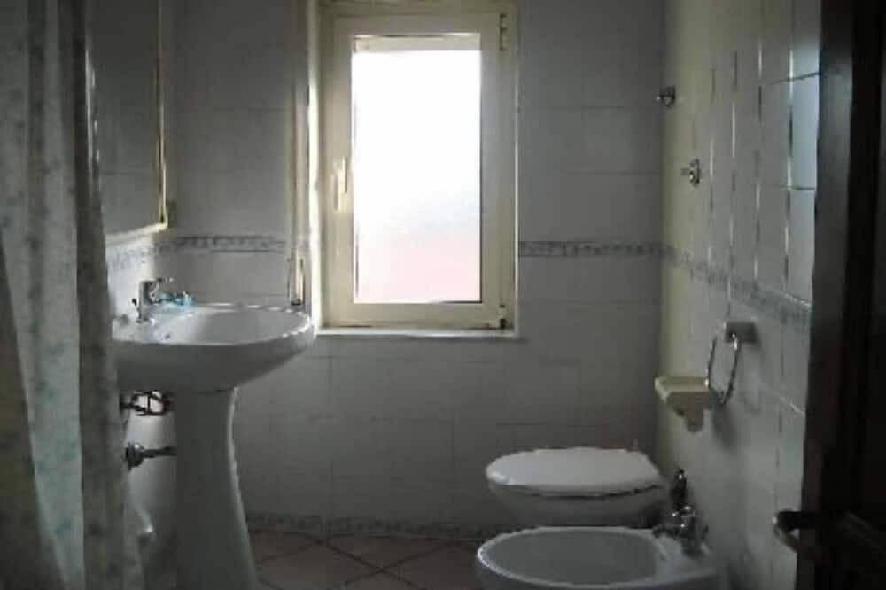 Apartamento entero, Sardinia - Cala Gonone (Nuoro) – Sea & Mountain – 80m Away From The Sea. in Cala Gonone, Dorgali