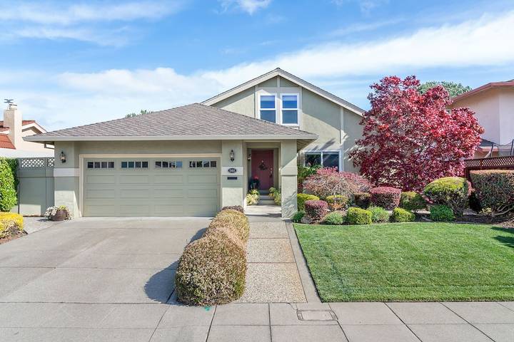 Vacation rental for 6 people, with hot tub and terrace as well as yard in Redwood City