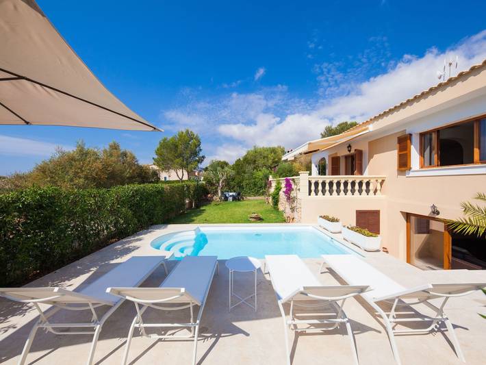 Finca für 6 Personen, mit Terrasse und Pool sowie Garten in Cala Mendia - 2