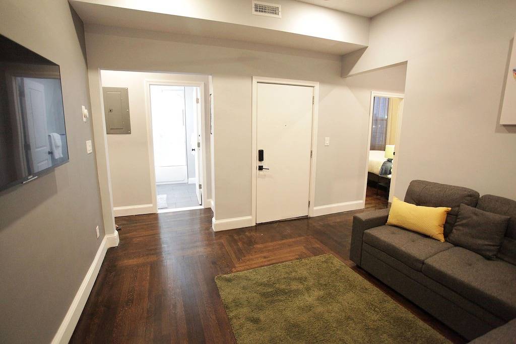 Ganze Wohnung, Moderne 3Br / Free Parking in der Nähe von Encore-Everett # 2 in Everett (MA), Massachusetts