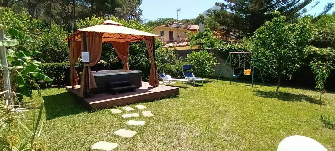 Location de vacances pour 6 personnes, avec jardin ainsi que vue et terrasse, animaux acceptés à Maratea - 3