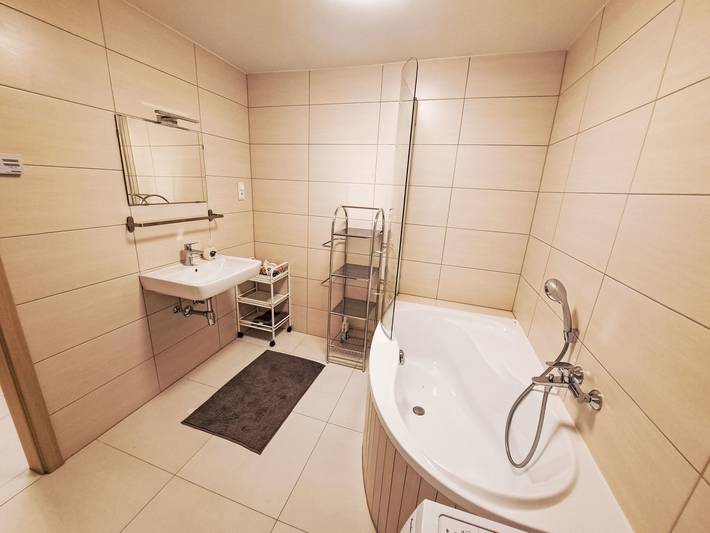 Ferienwohnung für 6 Personen, mit Balkon und Ausblick in Klagenfurt-Land - 4