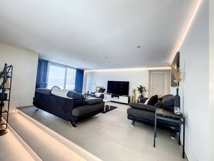 Gîte pour 8 personnes, avec vue ainsi que piscine et jardin à Bex - 4