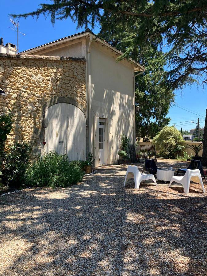 Double Room with Private Bathroom in Loupiac, Région de Langon