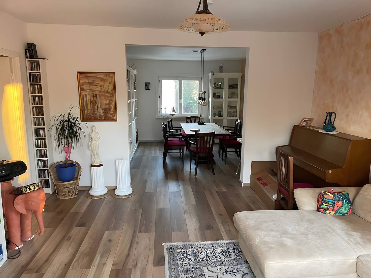 Apartamento entero, Apartamento vacacional con balcón y Wi-Fi in Döhren-Wülfel, Hannover