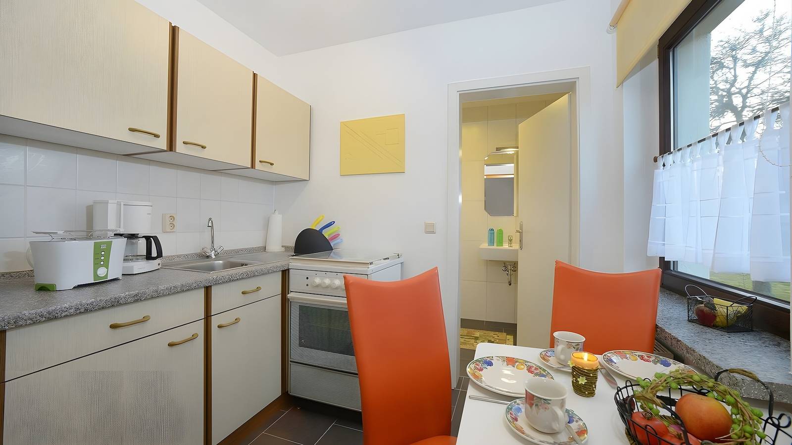 Apartamento entero, Apartamento 'Brunk' con terraza privada y Wi-Fi in Altefähr, Alrededores de Stralsund