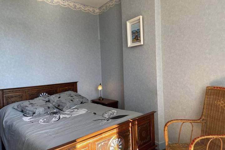 Gîte pour 12 personnes, avec balcon et jardin à Pierrefitte-sur-Loire - 4