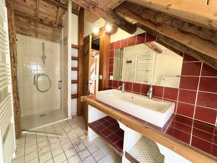 Gîte pour 7 personnes, avec terrasse dans Office De Tourisme De Vars - 4